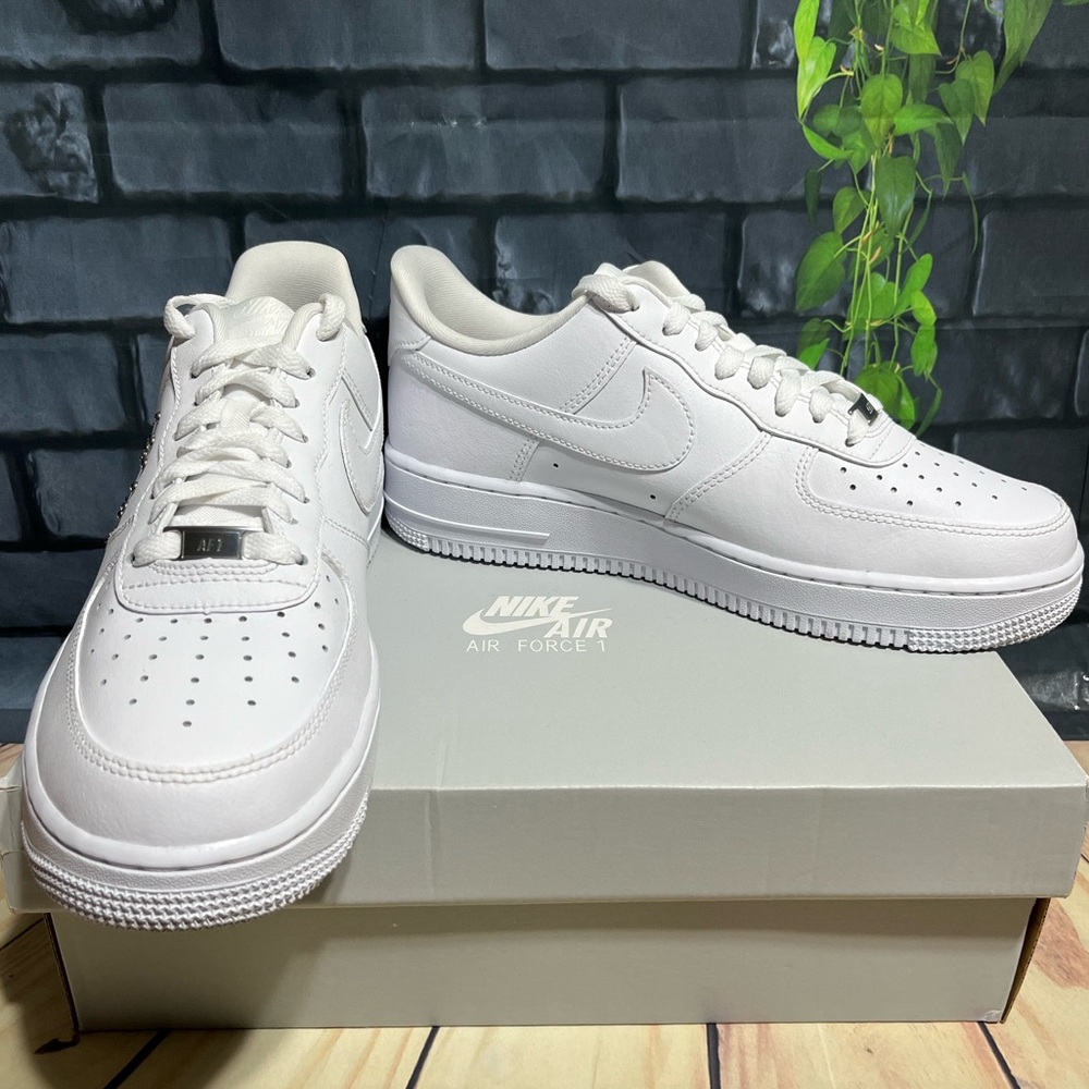 Nike Air Force 1 ‘07 - Picture 2 of 10